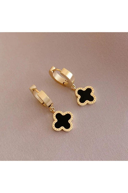 1 Carat Gold Clover Earrings Black Stone Pakistani Women