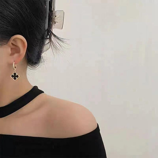 1 Carat Gold Clover Earrings Black Stone Pakistani Women